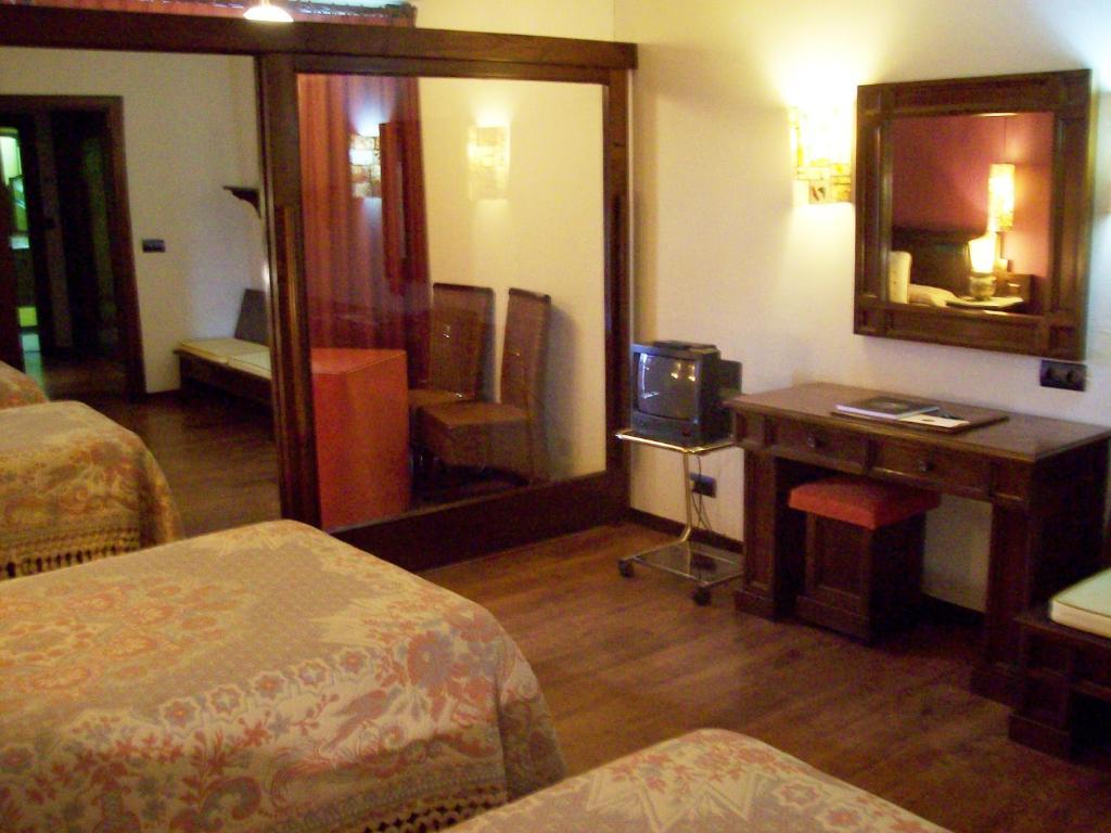 Hotel La Rectoral Taramundi Camera foto